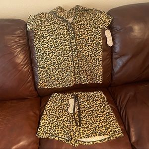 Leopard Print Pajamas Amanda Blu Luxe Loungewear Collection Set NWT Size Small